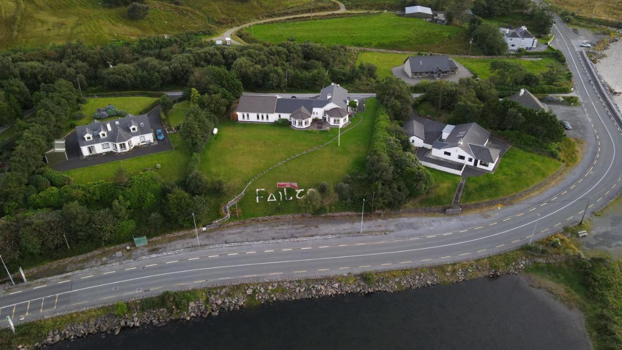 Portfinn Lodge Leenaun Exterior photo